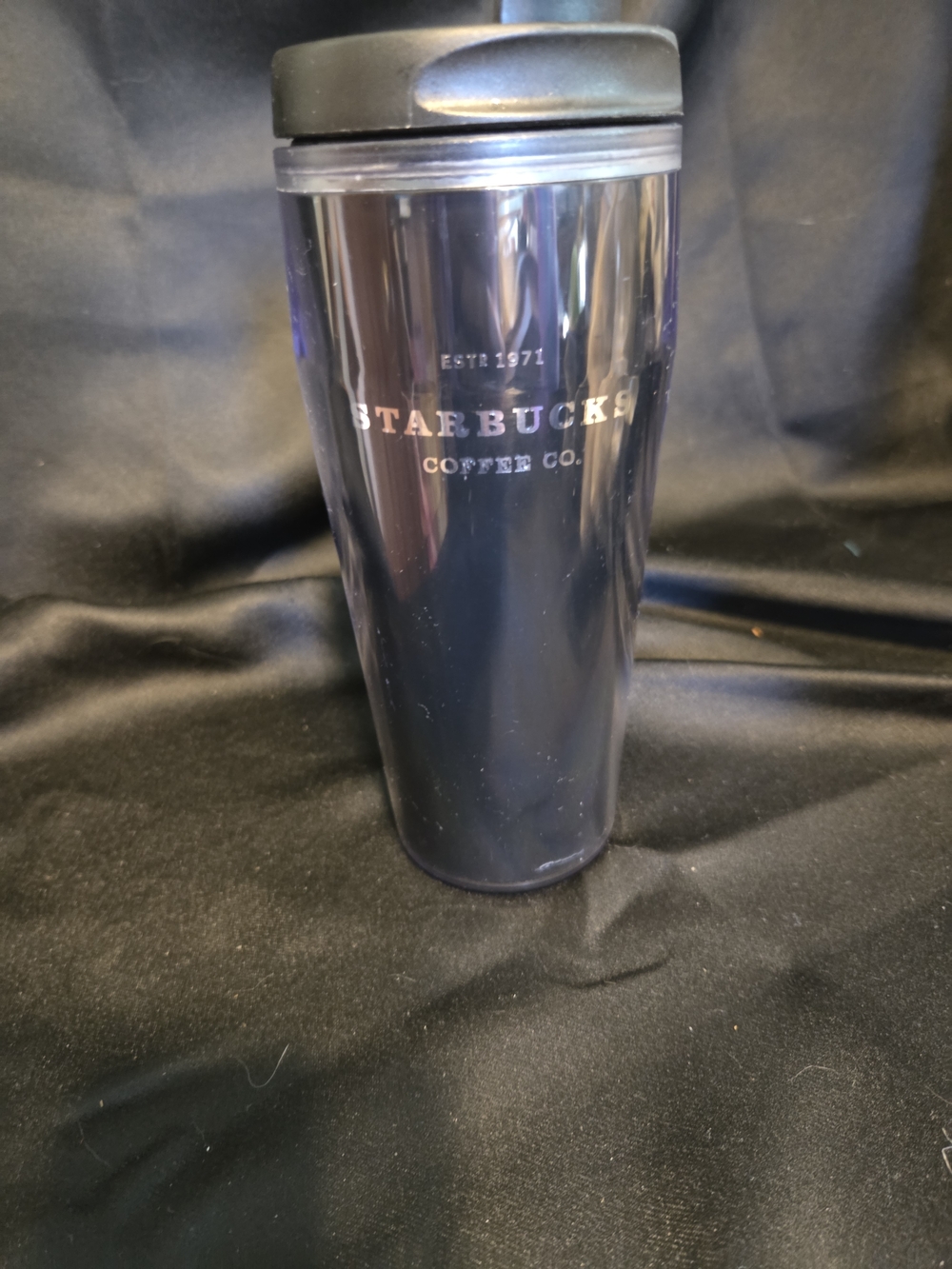 Starbucks 2094 16oz. Black Travel Tumbler - Insulated Coffee Cup
